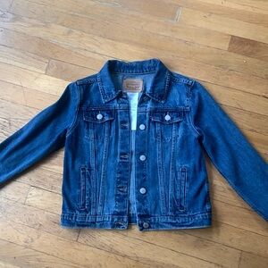 EUC!  Adorable Levi’s jean jacket - children’s large - only worn once!